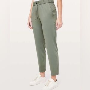 Lululemon On The Fly 7/8 pant